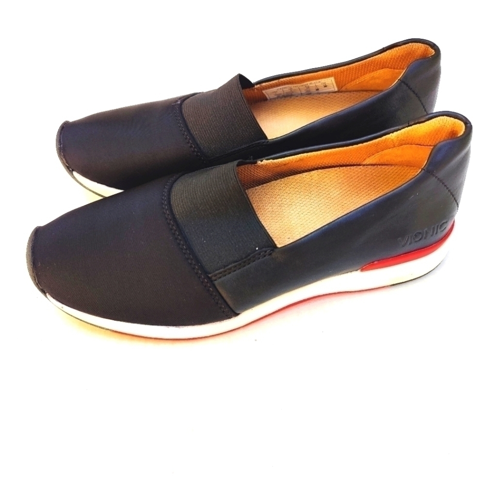 Vionic CAMEO  Black Leather Elastic Gore Panel Slip On Loafer Women's Size 7